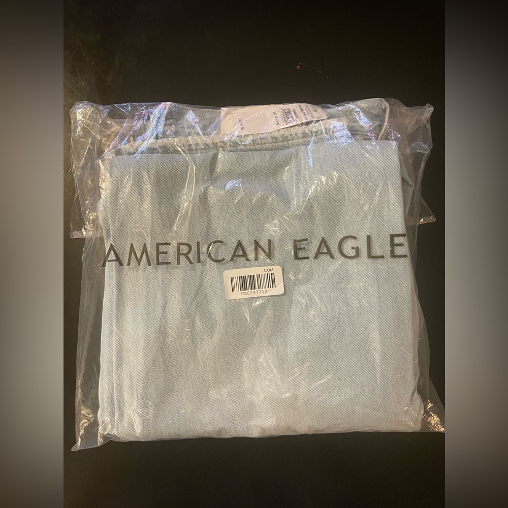 🖤 NWT American Eagle Mom Straight Jean - Picture 6 of 8